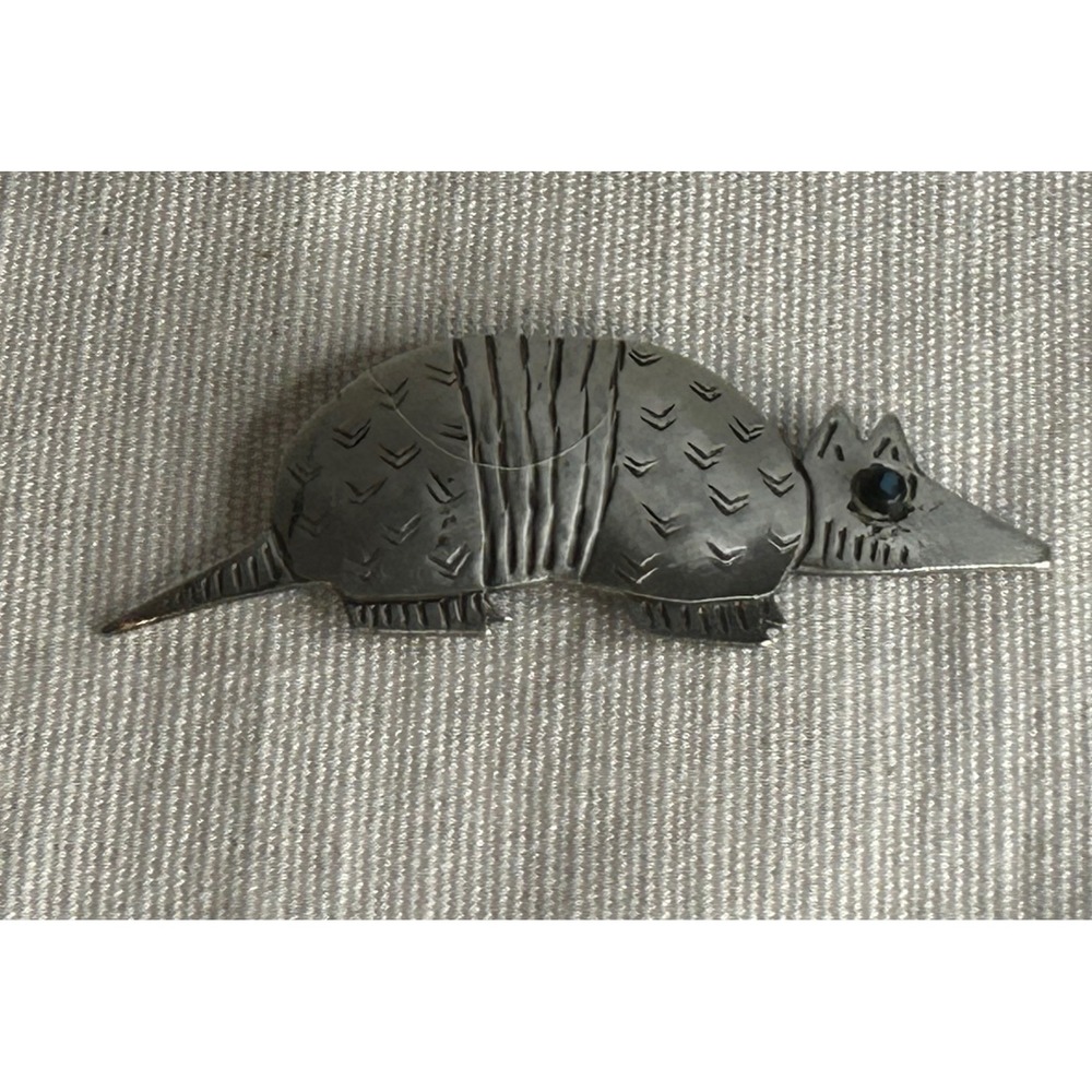 Vintage JJ Jonette Jewelry 1988 Armadillo Brooch Silver Tone Pewter Animal Pin